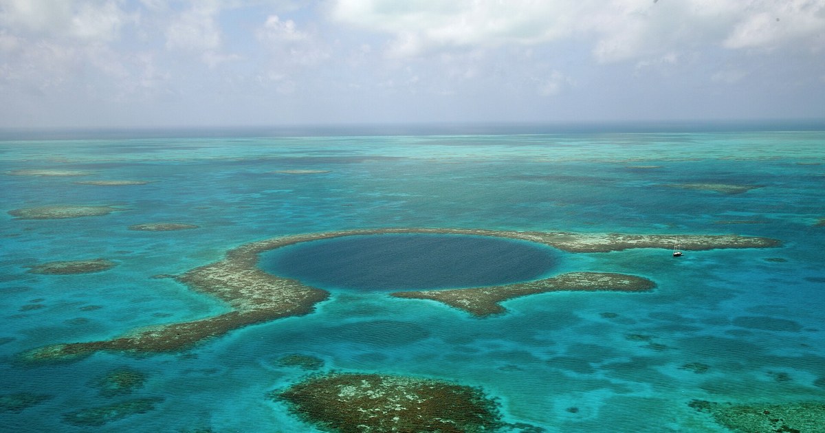 Belize travel eSIM with fast 5G/4G/LTE mobile data coverage from MegaEsim