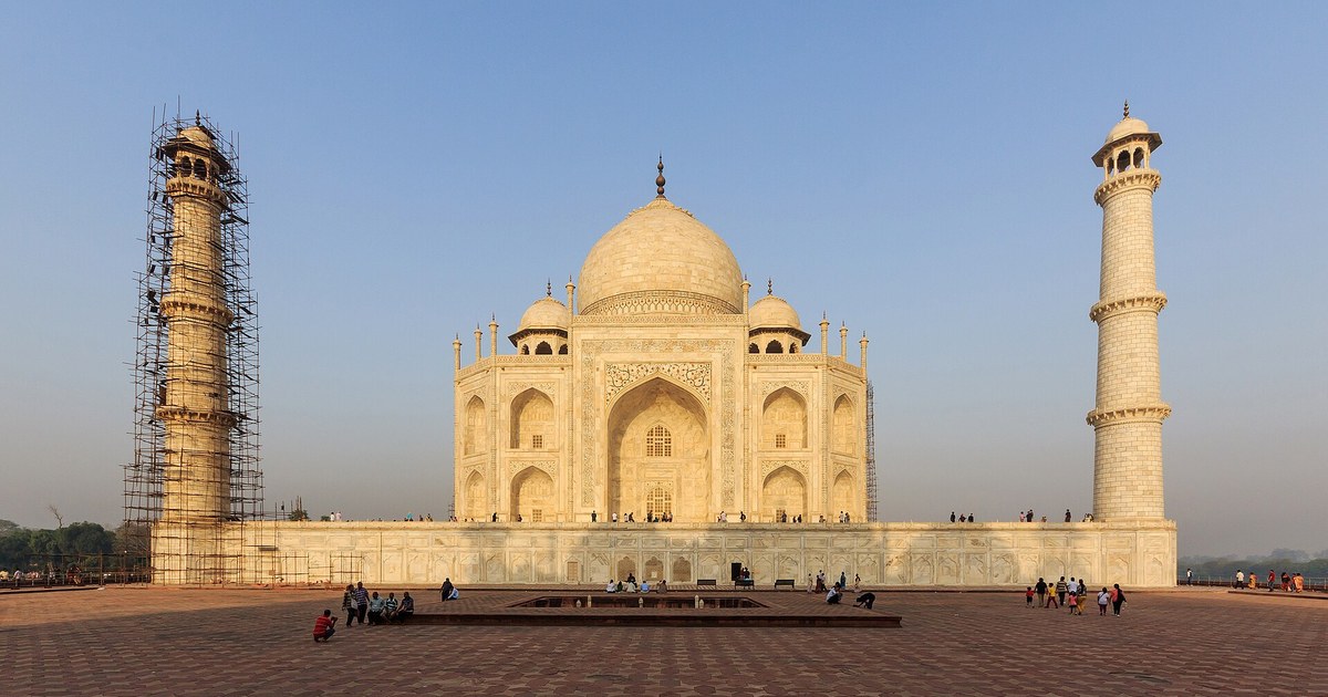 India travel eSIM with fast 4G/5G mobile data coverage from MegaEsim