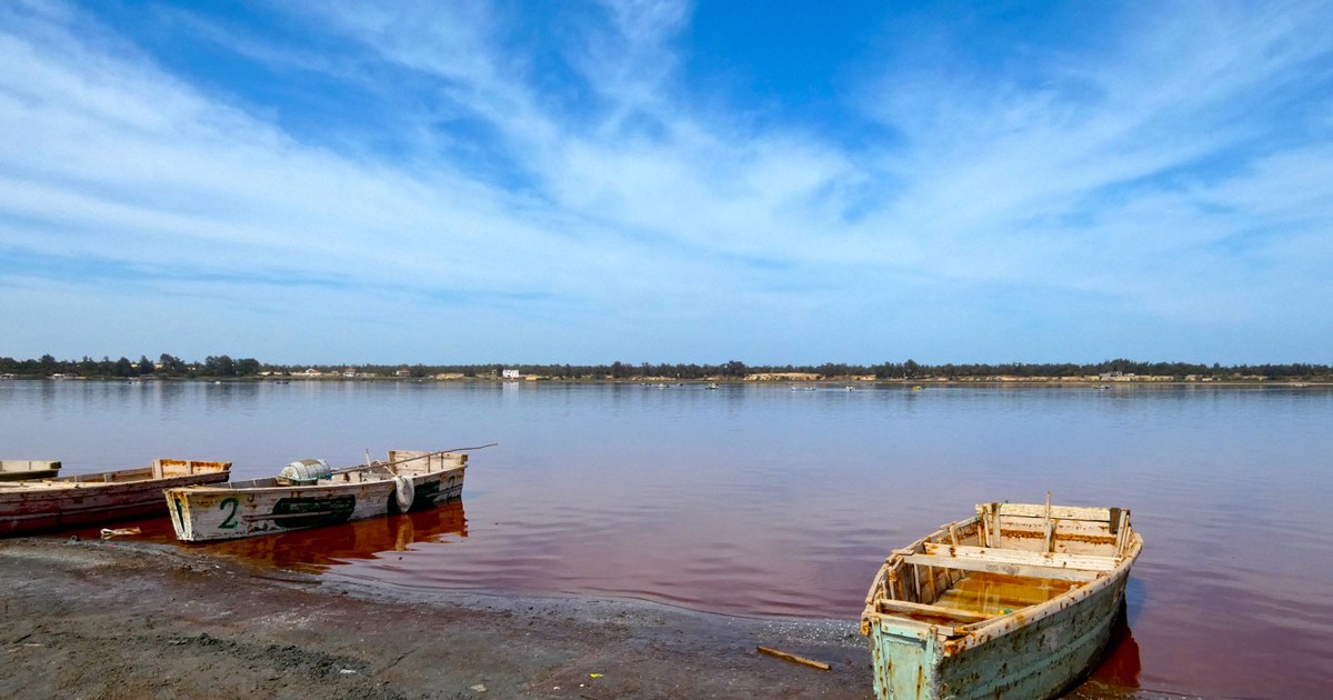 Senegal travel eSIM with fast 5G/4G/LTE mobile data coverage from MegaEsim